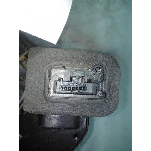 Recambio de cerradura puerta delantera derecha para skoda fabia ambition referencia OEM IAM 6V1837016A  7 PIN