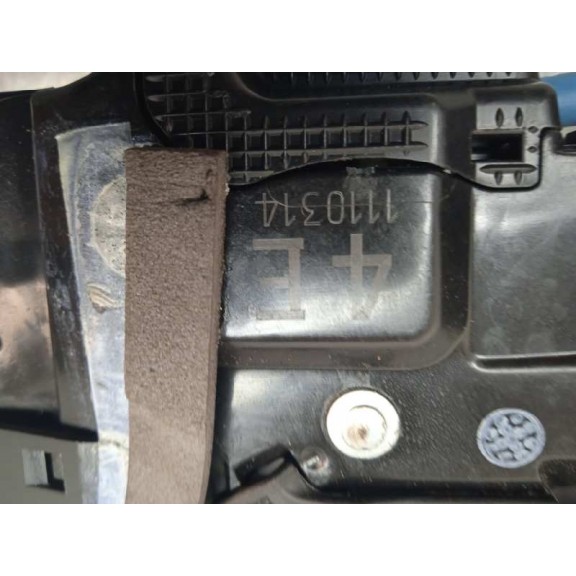 Recambio de cerradura puerta trasera derecha para lexus ct 200h referencia OEM IAM  1110314 4 PINS