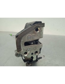 Recambio de cerradura puerta trasera izquierda para lexus ct 200h referencia OEM IAM  1110305 4 PINS