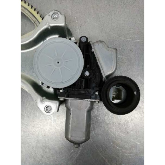 Recambio de elevalunas delantero derecho para lexus ct 200h referencia OEM IAM 8571075060 0620202521 7 PINS