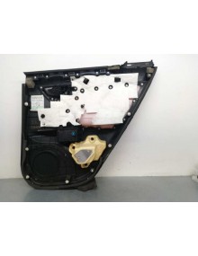Recambio de guarnecido puerta trasera izquierda para lexus ct 200h referencia OEM IAM 67726X1B05   2