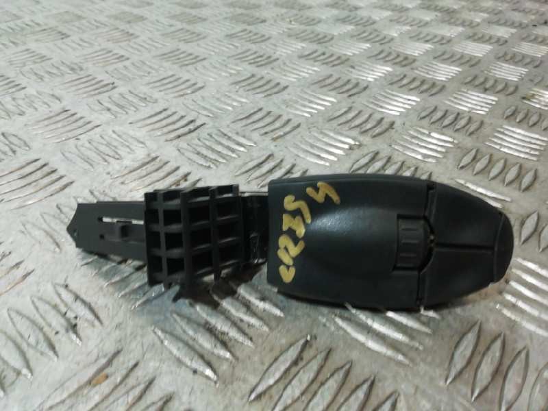 Recambio de mando volante para peugeot 208 gt line referencia OEM IAM 96637157XT  