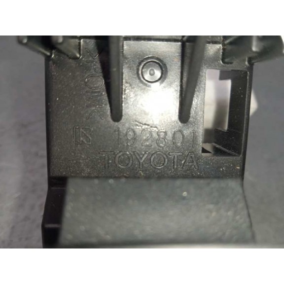 Recambio de mando elevalunas trasero derecho para lexus ct 200h referencia OEM IAM 8481076010  