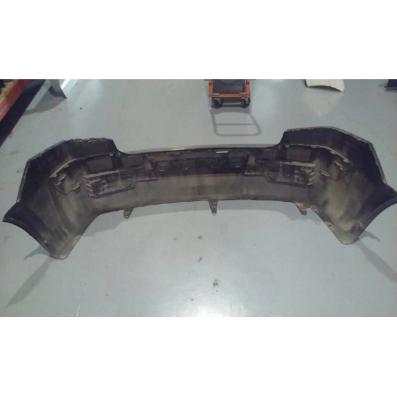 Recambio de paragolpes trasero para renault megane ii classic berlina confort authentique referencia OEM IAM   NEGRO