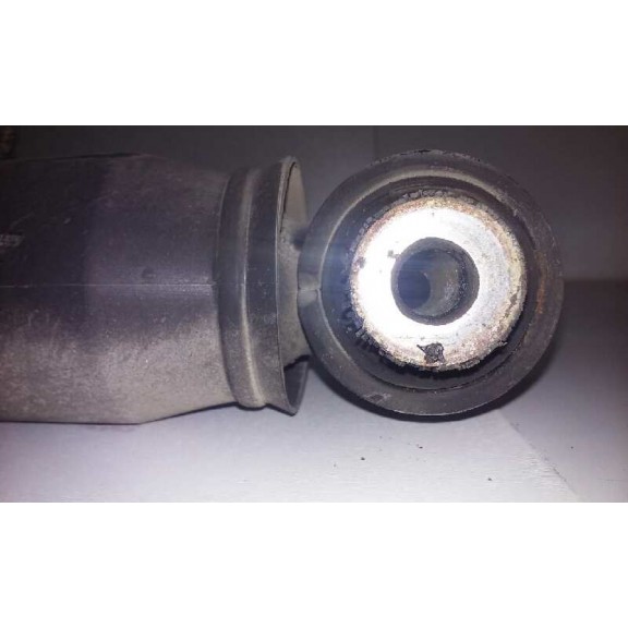 Recambio de amortiguador trasero derecho para renault scenic ii confort dynamique referencia OEM IAM   