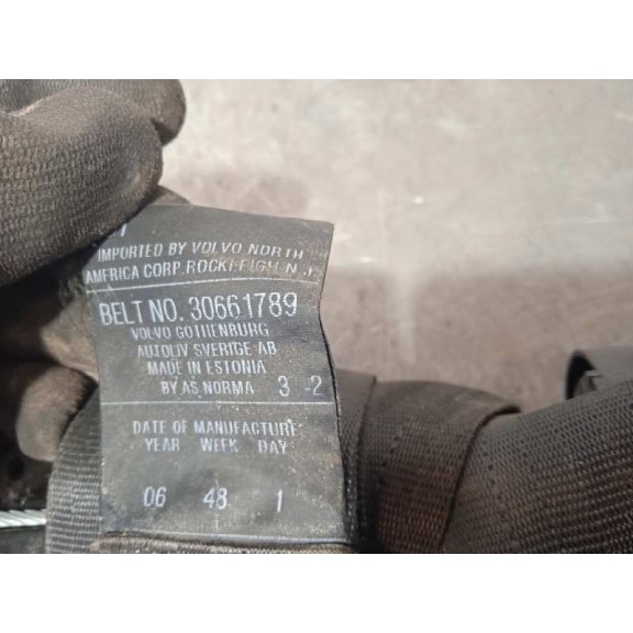 Recambio de cinturon seguridad delantero derecho para volvo v50 familiar 1.6 diesel cat referencia OEM IAM 30661789  