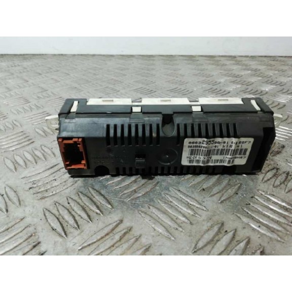 Recambio de display para peugeot 207 confort referencia OEM IAM 9663205580  