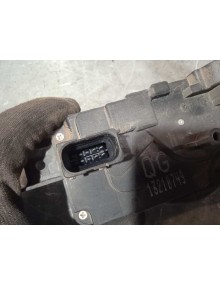 Recambio de cerradura puerta delantera derecha para opel astra gtc cosmo referencia OEM IAM 13210749 4 PINES  2