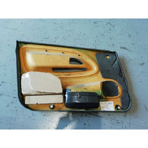 Recambio de guarnecido puerta delantera derecha para volvo v40 familiar 1.9 d referencia OEM IAM   