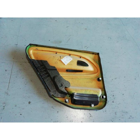 Recambio de guarnecido puerta trasera izquierda para volvo v40 familiar 1.9 d referencia OEM IAM   