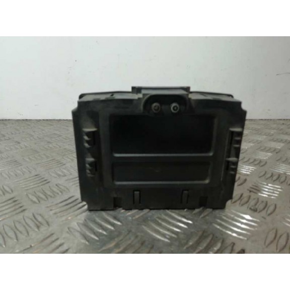 Recambio de display para opel zafira a elegance referencia OEM IAM 122057  