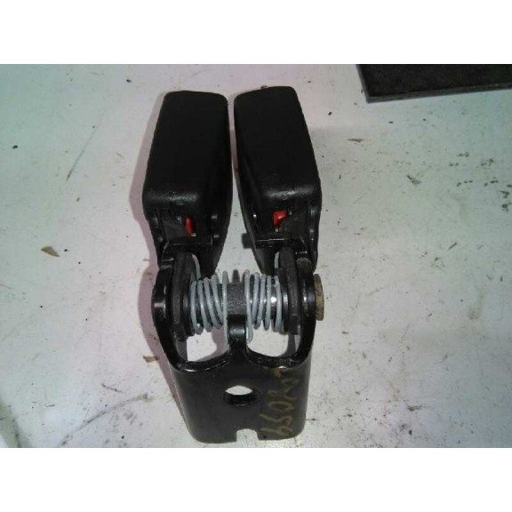 Recambio de enganche cinturon para ford fiesta (ccn) sync edition referencia OEM IAM 8V51A613K21AC TRASERO DERECHO DOBLE