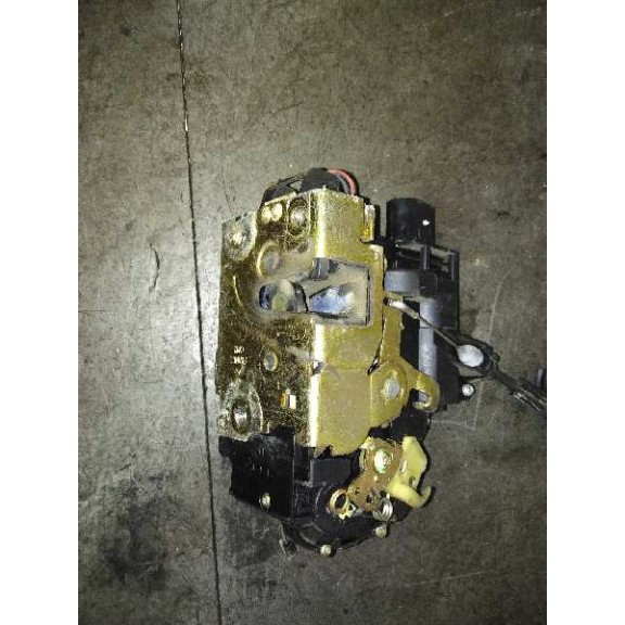 Recambio de cerradura puerta delantera derecha para volkswagen passat berlina (3b2) comfortline referencia OEM IAM  8 PIN 