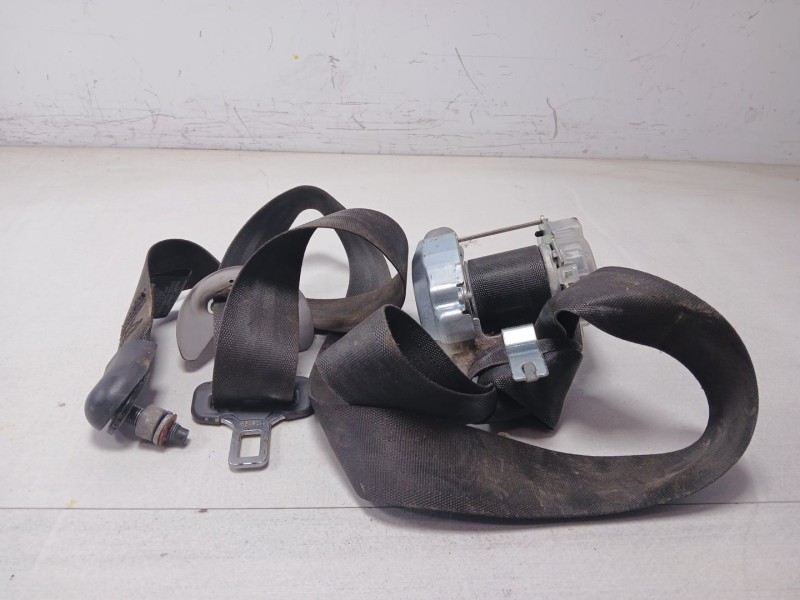 Recambio de pretensor airbag izquierdo para hyundai i40 cw gl comfort referencia OEM IAM 888103z000ry  