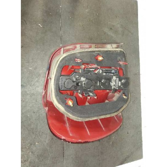 Recambio de piloto trasero derecho para volkswagen polo berlina (6n2) conceptline referencia OEM IAM S/R  