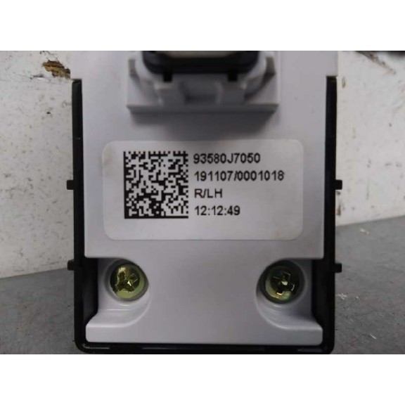 Recambio de mando elevalunas trasero izquierdo para kia xceed tech referencia OEM IAM 93580J7050  