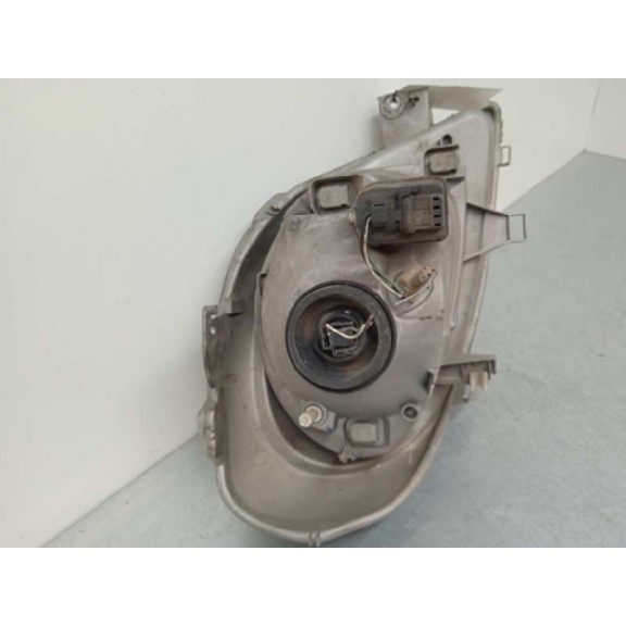 Recambio de faro izquierdo para opel vivaro combi tour edition referencia OEM IAM 91165719 7700311371 PARA PULIR