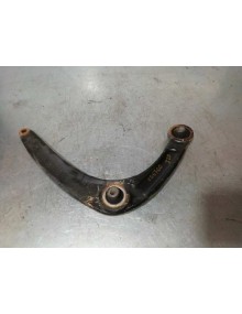 Recambio de brazo suspension inferior delantero izquierdo para peugeot 3008 style referencia OEM IAM 823215  