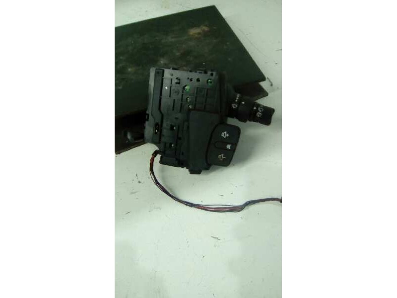 Recambio de mando limpia para renault scenic ii i- music referencia OEM IAM   