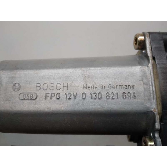 Recambio de motor elevalunas delantero derecho para volkswagen passat berlina (3b2) berlina referencia OEM IAM 0130821694 101434