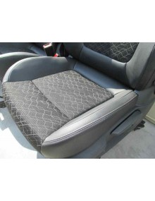 Recambio de juego asientos completo para peugeot 3008 style referencia OEM IAM  MIXTOS NEGRO 2