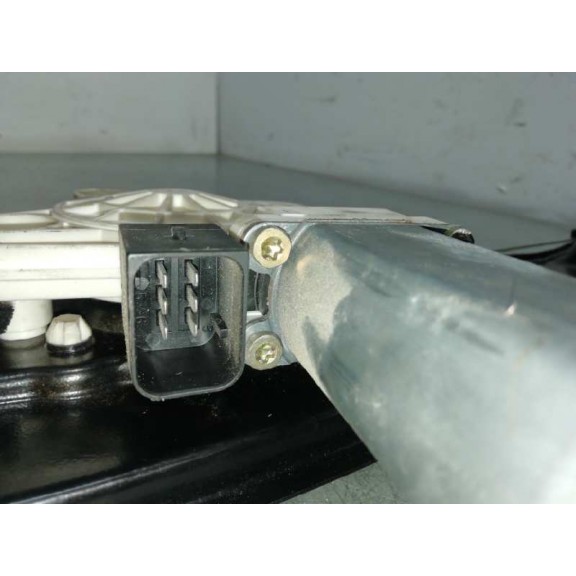 Recambio de elevalunas trasero derecho para mercedes-benz clase e (w211) berlina e 270 cdi (211.016) referencia OEM IAM A2117300