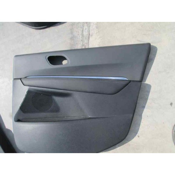 Recambio de juego asientos completo para peugeot 3008 style referencia OEM IAM  MIXTOS NEGRO