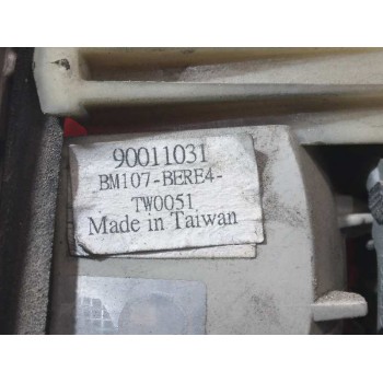 Recambio de piloto trasero derecho interior para bmw serie 3 berlina (e46) 320d referencia OEM IAM 90011031  