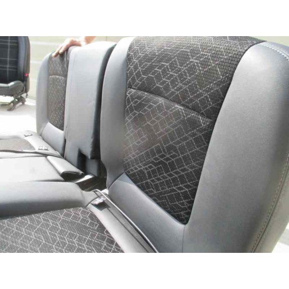 Recambio de juego asientos completo para peugeot 3008 style referencia OEM IAM  MIXTOS NEGRO