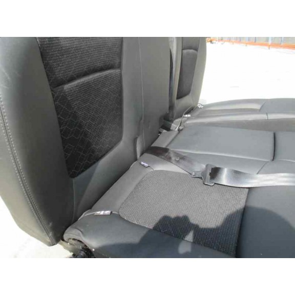 Recambio de juego asientos completo para peugeot 3008 style referencia OEM IAM  MIXTOS NEGRO