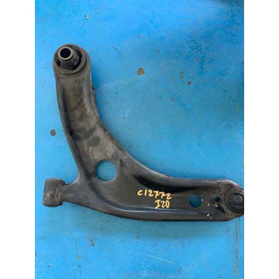 Recambio de brazo suspension inferior delantero izquierdo para toyota yaris 1.0 cat referencia OEM IAM   