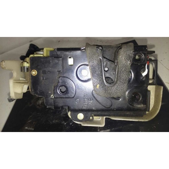 Recambio de cerradura puerta delantera izquierda para volkswagen polo (9n1) gt referencia OEM IAM S/R  8 PINS