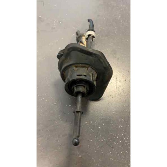 Recambio de bombin embrague para ford focus berlina (cap) ambiente (d) referencia OEM IAM 3M517A543AR CILINDRO MAESTRO EMBRAGUE 