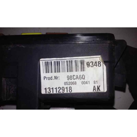 Recambio de caja reles / fusibles para opel vectra c berlina club referencia OEM IAM 13112918  