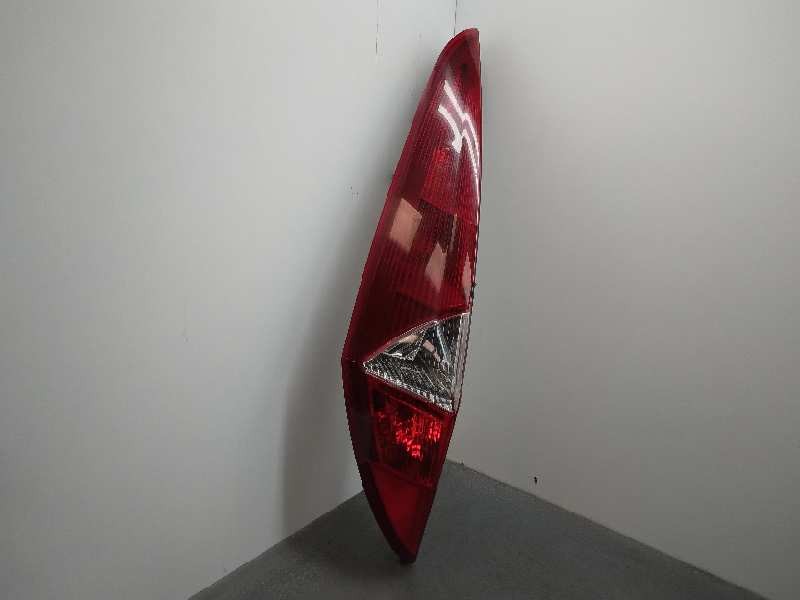 Recambio de piloto trasero izquierdo para fiat punto berlina (188) 1.2 8v active referencia OEM IAM 286201  