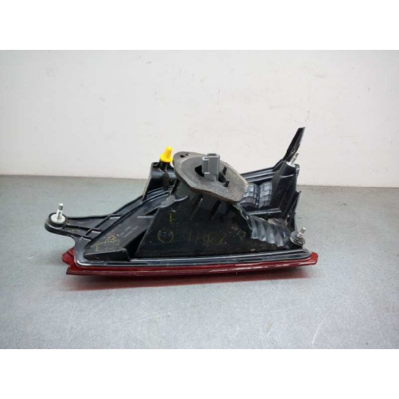 Recambio de piloto trasero izquierdo interior para subaru outback (b15) executive plus s awd referencia OEM IAM 13260228  