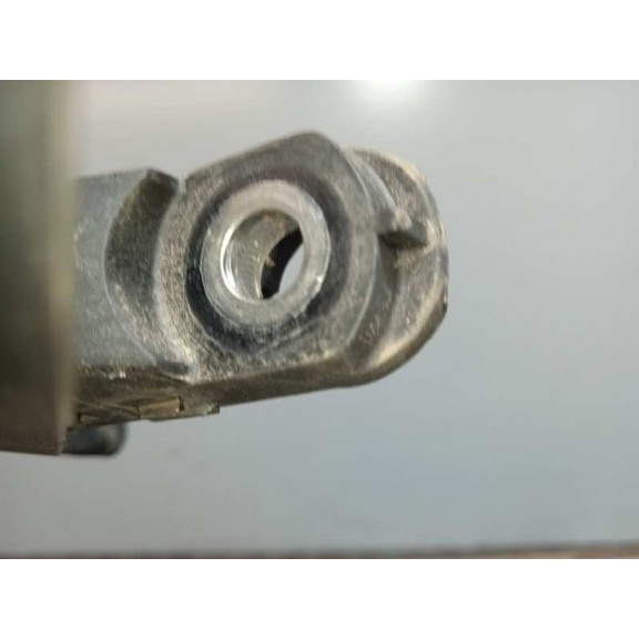 Recambio de brazo limpia trasero para peugeot 208 active referencia OEM IAM 9673234180 W000025296 