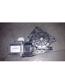 Recambio de motor elevalunas delantero derecho para hyundai i30 classic referencia OEM IAM 824502R000  