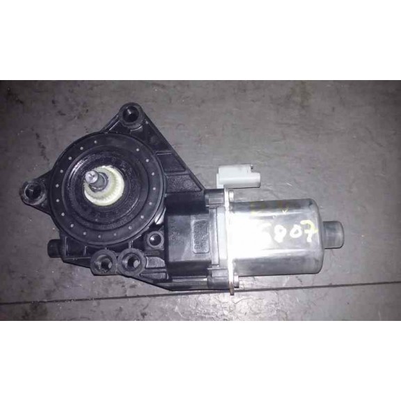 Recambio de motor elevalunas delantero derecho para hyundai i30 classic referencia OEM IAM 824502R000  