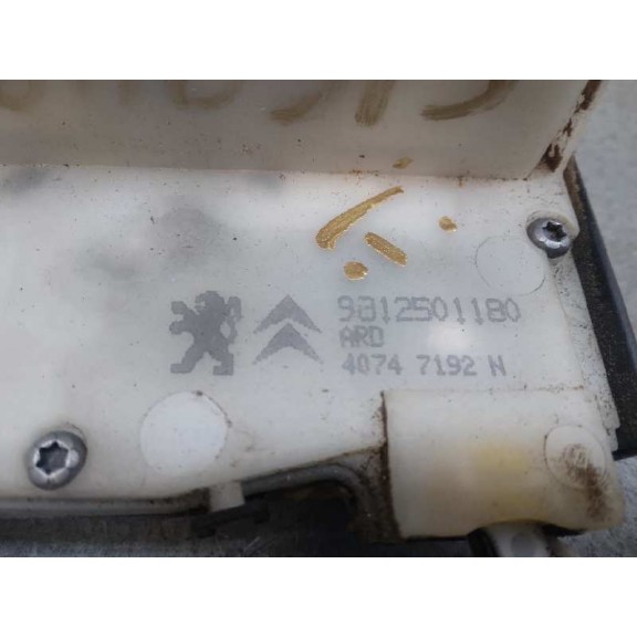 Recambio de cerradura puerta trasera derecha para peugeot 208 referencia OEM IAM 9812501180 5 PINES 