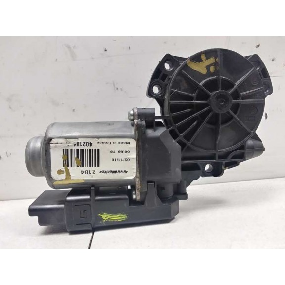 Recambio de motor elevalunas delantero derecho para kia pro_cee´d drive referencia OEM IAM 403951  