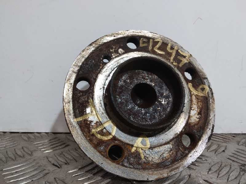 Recambio de buje para mercedes-benz clase a (w169) 2.0 cdi cat referencia OEM IAM  5 TORNILLOS 