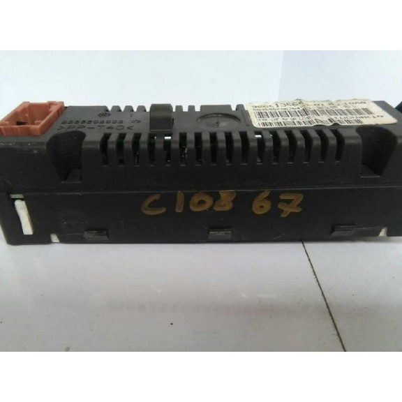 Recambio de display para peugeot 308 confort referencia OEM IAM 9666136680  