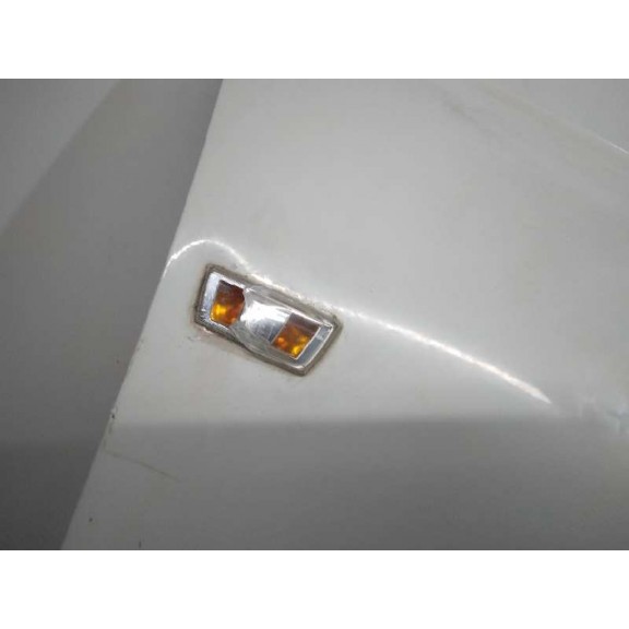 Recambio de aleta delantera derecha para opel insignia berlina sport 4x4 referencia OEM IAM  CON DESPERPECTOS 