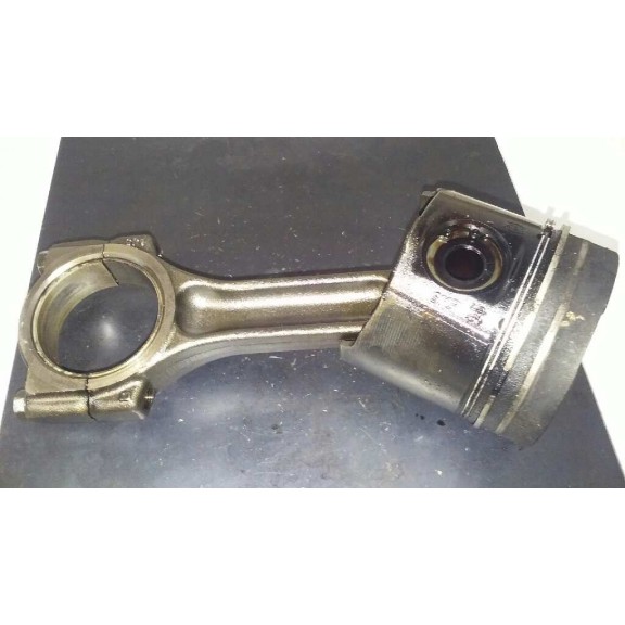 Recambio de piston para renault megane ii berlina 3p 1.9 dci diesel fap referencia OEM IAM   