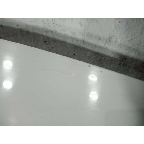 Recambio de capot para opel insignia berlina sport 4x4 referencia OEM IAM  TIENE ALGUN ROCE 