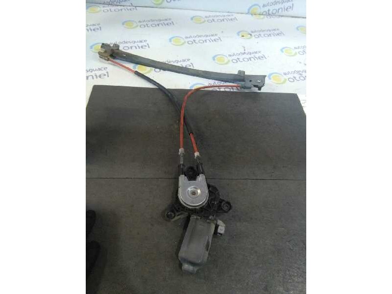 Recambio de elevalunas delantero izquierdo para citroën saxo 1.5 d seduction referencia OEM IAM  ELECTRICO 2 PIN 3P