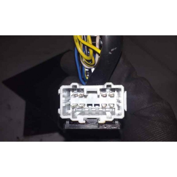 Recambio de mando elevalunas delantero izquierdo para mg mg zs (t/rt) 120 referencia OEM IAM YUD101100  