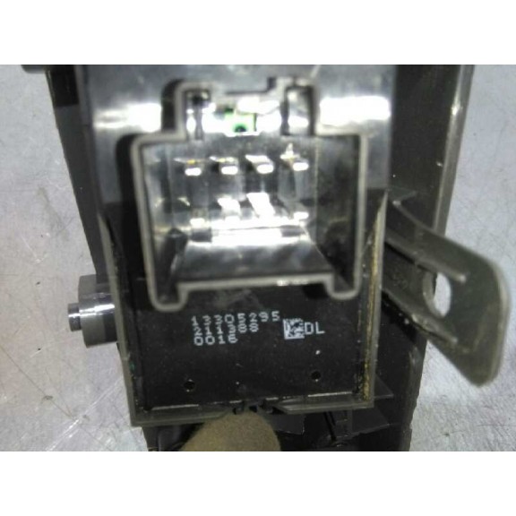 Recambio de mando elevalunas delantero izquierdo para chevrolet cruze ls+ referencia OEM IAM 13305295  4 TECLAS