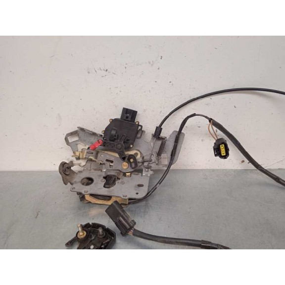 Recambio de cerradura puerta lateral izquierda para chrysler voyager (rg) 2.4 lx (i) referencia OEM IAM   4+2+4 PINS